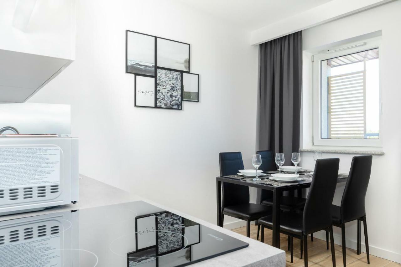 Apartamenty Sloneczne Tarasy By Noclegi Renters Dziwnówek Buitenkant foto